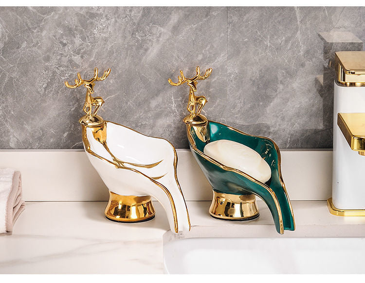 1pc Leaf Shaped Soap Box With Deer Decoration, Self-draining Soap Dish, Soap Holder For Bathroom & Kitchen, Home Decor, Bathroom Essential