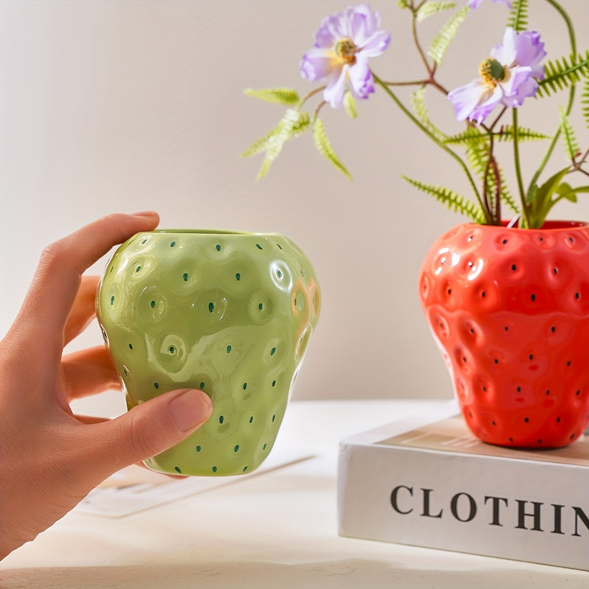 1pc, Handcrafted Resin Strawberry Vase - Perfect for Home Decor, Weddings, and More!