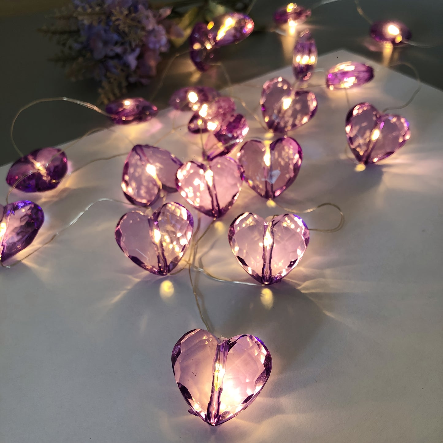 LED Valentine's Day Decorative Light, Imitation Crystal Purple Love Heart String Lights, 3D Three-dimensional Acrylic Heart Fairy Lamp, Valentine's Day and Mother's Day Gift, Suitable for Proposal, Wedding, Birthday Party Dec