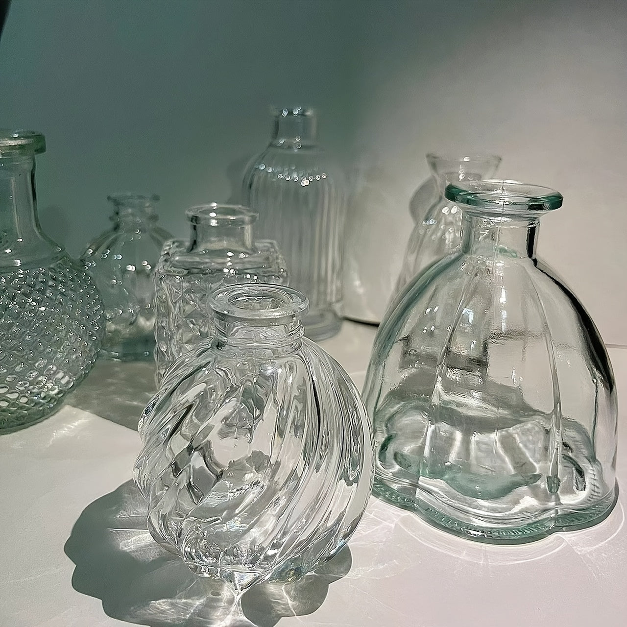 7pcs Glass Vase Set, Retro Transparent Glass Bud Vase, Crystal Mini Flower Decorative Vase, Antique Decorative Small Opening Short Vase, Multi-Countryside Aesthetic Wedding Table Center