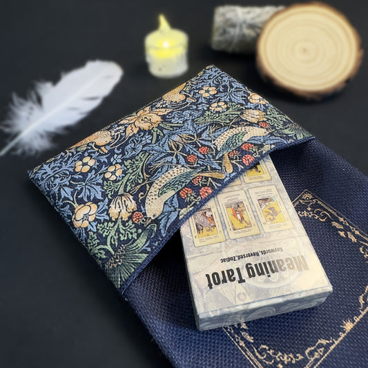 1pc Morris Pattern Tarot Storage Bag, Floral & Animal Elements Gift Pouch, Mystical Deluxe Storage Bag, Divination Tool Ornament, for Witchcraft Astrology Supplies, Suitable for Festive Gatherings, Gifts, Essential Holiday Pr