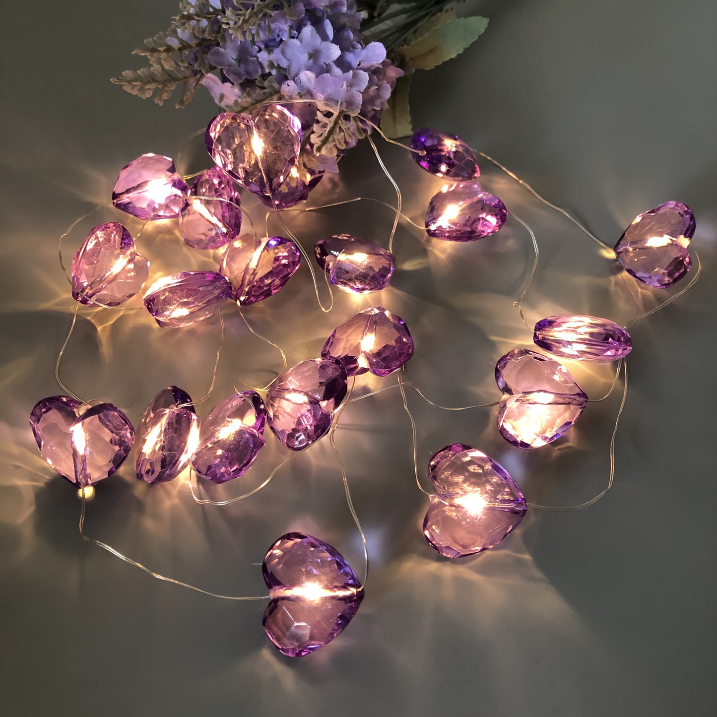 LED Valentine's Day Decorative Light, Imitation Crystal Purple Love Heart String Lights, 3D Three-dimensional Acrylic Heart Fairy Lamp, Valentine's Day and Mother's Day Gift, Suitable for Proposal, Wedding, Birthday Party Dec