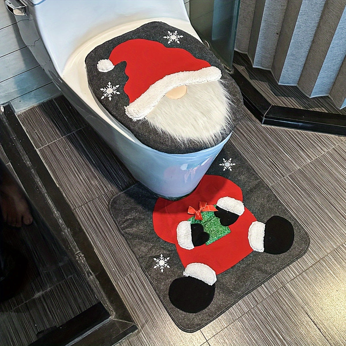 Festive Santa and Snowman Toilet Seat Cover and Rug Set - Seasonal Bathroom Decor - Christmas Gift Idea - Suitable for Holiday Home Accessories