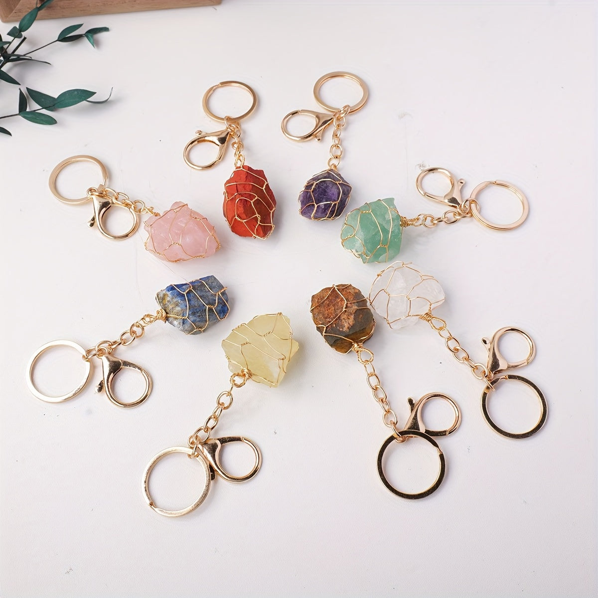 Single Natural Crystal Raw Stone Keychain - Handcrafted Golden Wire Mesh Bag with Unpolished Gemstone, Sports Themed Lobster Clasp Decorative Key Chain for Christmas
